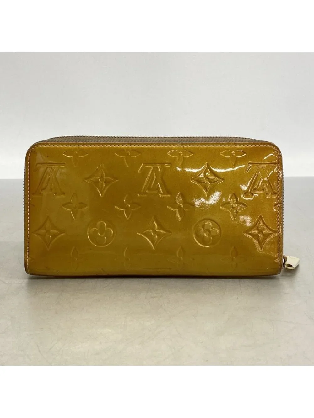 Louis Vuitton Wallet Vernis Zippy Beige Poodle